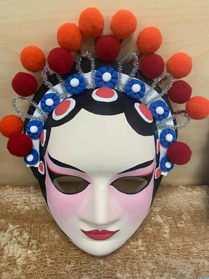 京剧脸谱脸谱面具 头饰是借别人的还综合了自己现有的工具,时间来不及