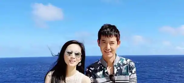 徐筠:丈夫是演员,婚后生一儿一女,一家四口其乐融融