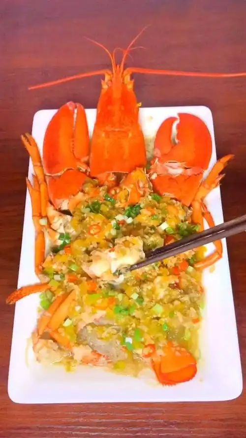 蒜蓉蒸波士顿龙虾