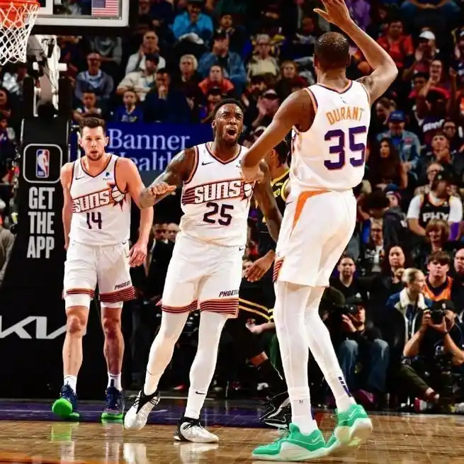 56次犯规81个罚球!保罗惨遭驱逐,库里怒吼杜兰特-腾讯新闻