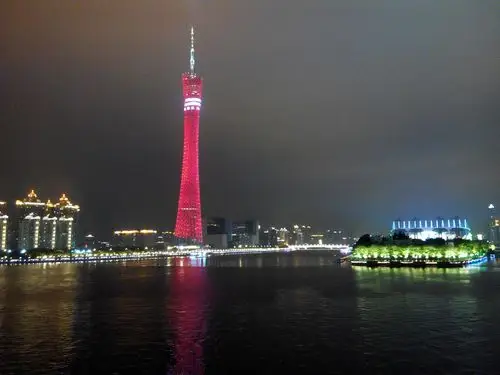 实拍广州夜景:爱上一座城也许因为某个人,爱上广州也许她太美