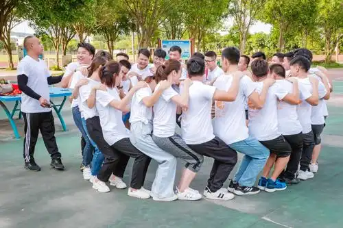 这群云中体育生同学会玩出新花样,高难度动作请勿模仿!