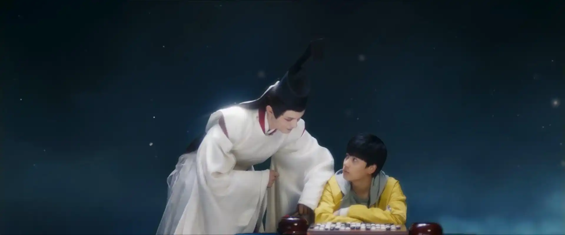 《棋魂》剧照历史节点:带观众迅速进入环境场景中剧版中时光,褚嬴