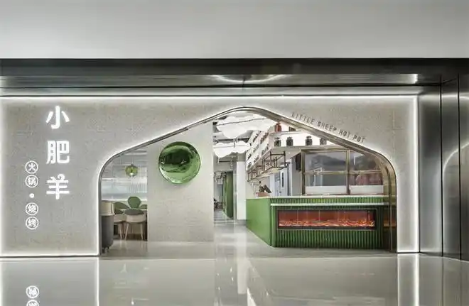 门面的结构常见的有中国传统飞檐,斗拱,较适合经营园林古典建筑风格的