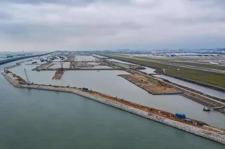 基处理工程,是国家重大战略项目深圳机场第三跑道扩建工程的重中之重