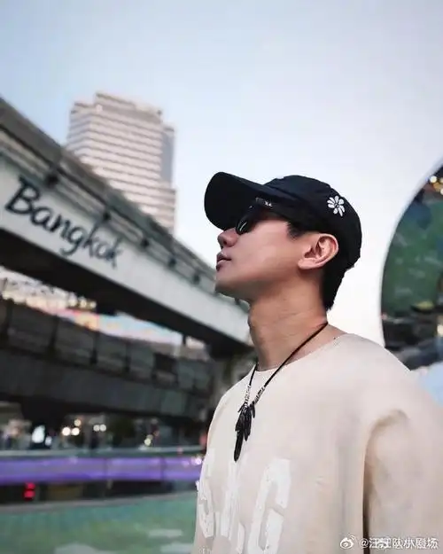 林俊杰9宫格##林俊杰街头随拍