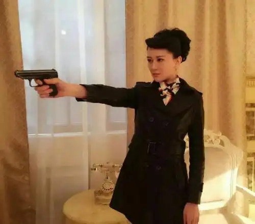 《地火2》谍战大片