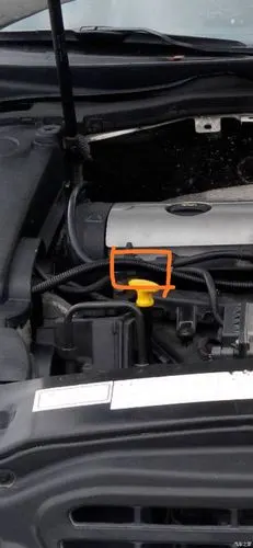 求助塞纳的发动机号在什么位置最好能给个图片