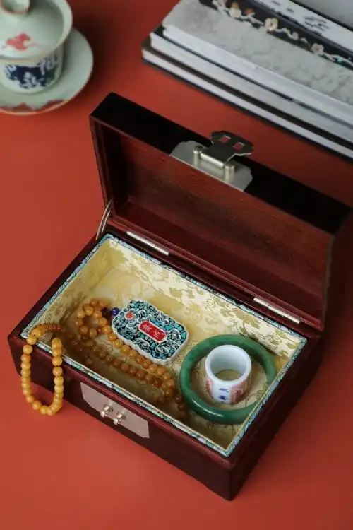 小叶紫檀堆漆描金 | 喜乐多福 首饰盒