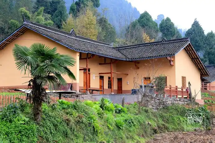 【远望别墅群 近看新农村】四川南江深山新农家 来过的人都不想走了