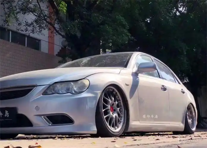 丰田锐志改装airbft气动避震姿态风格