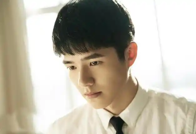 陈思诚首部谍战剧《解密》来袭,多位老戏骨助阵,男主令人意外|编剧|刘