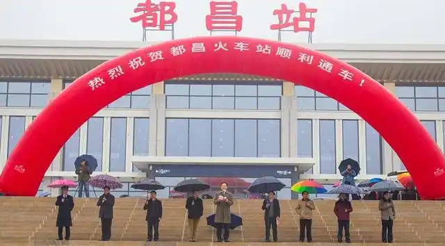 都昌县都有哪些镇,江西九江都昌县一个镇,交通比县城还要便利,拥有