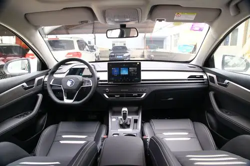 5ti 双离合 智联锋尚版 国vi汽车报价_图片_参数配置】-易车_比亚迪