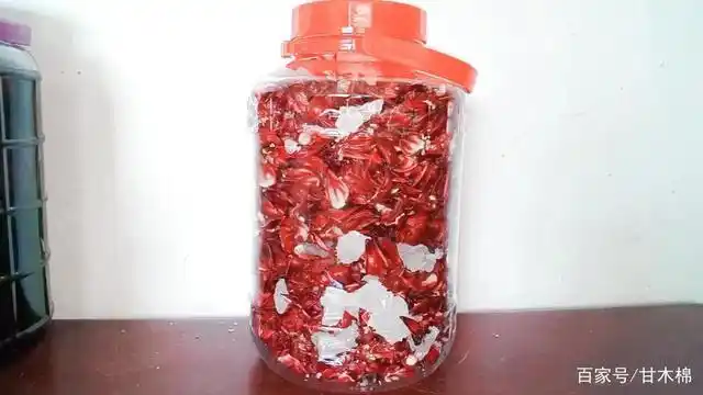 摘红桃k泡酒,做零食,味道酸酸甜甜,美味好吃,做法简单