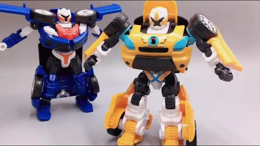 托宝兄弟传奇版变形合体机器人,托宝战士x玩具开箱!