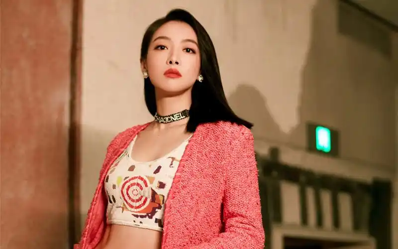 宋茜初冬时尚写真图片桌面壁纸