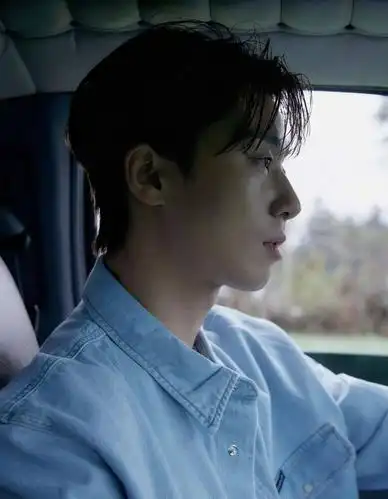 壁纸4月刊朴叙俊48