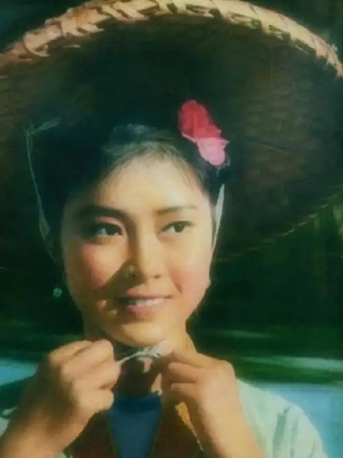 回顾刘三姐黄婉秋与儿子先后离世遗言感动世人丈夫仍悲伤