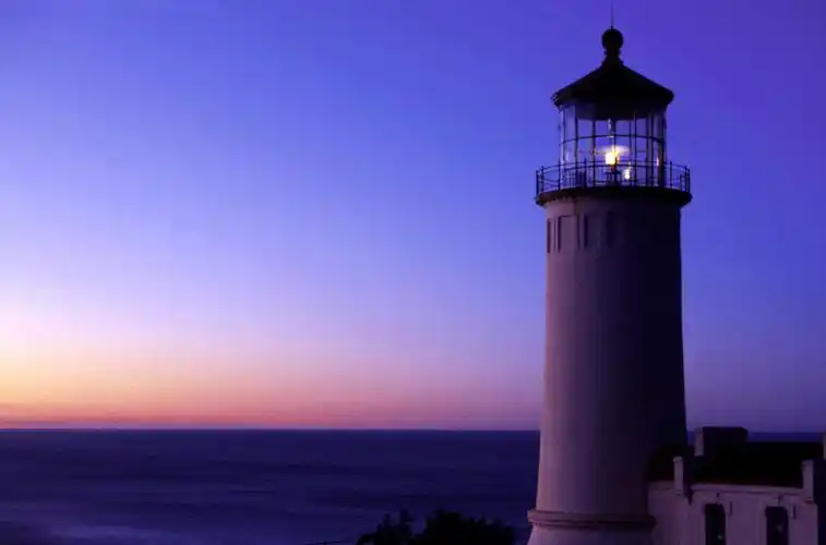 照亮黑夜的灯塔(一)