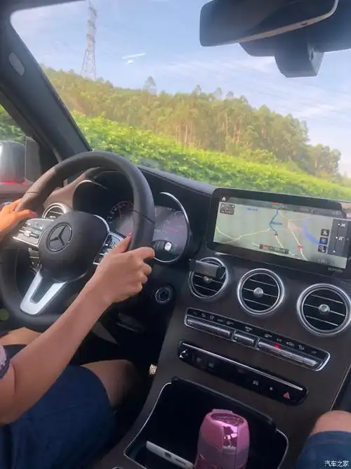负责欣赏风景 终于可以让我坐副驾驶了_奔驰glc论坛_汽车之家论坛