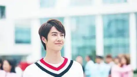 王一博1997年出生于河南省洛阳市,由于家境还算不错,王一博很早就接触