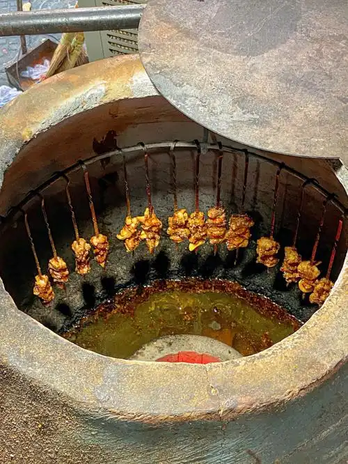 来武汉一定不要错过的瓦缸烧烤60烟火气满满