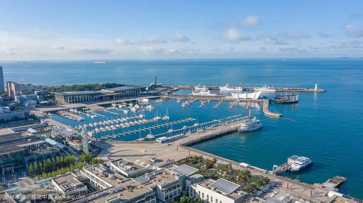 航拍视角青岛奥林匹克帆船中心