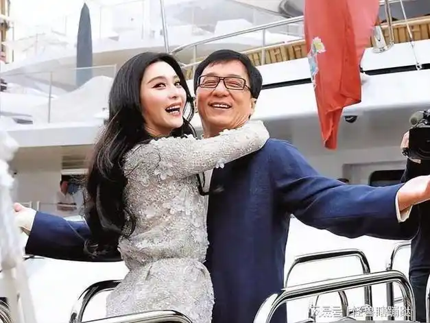 和成龙关系好的4位女星,个个年轻貌美出名,不是港姐就是影后!|杨幂|作