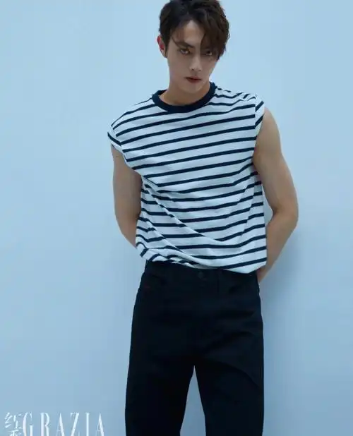 时尚许凯红秀夏日色彩大片