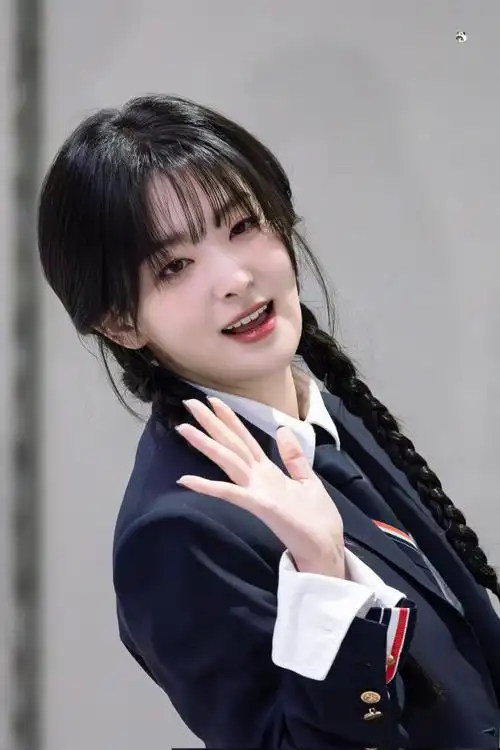 姜涩琪可爱风暴