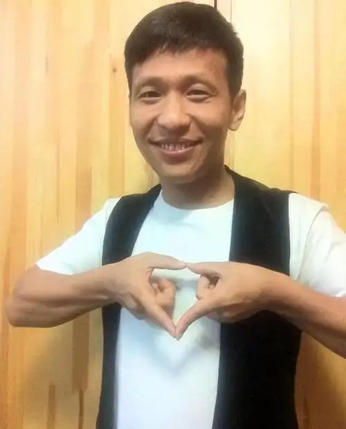 宋小宝:与前妻霍晓红离婚后,又娶了粉丝王雪,如今已成人生赢家