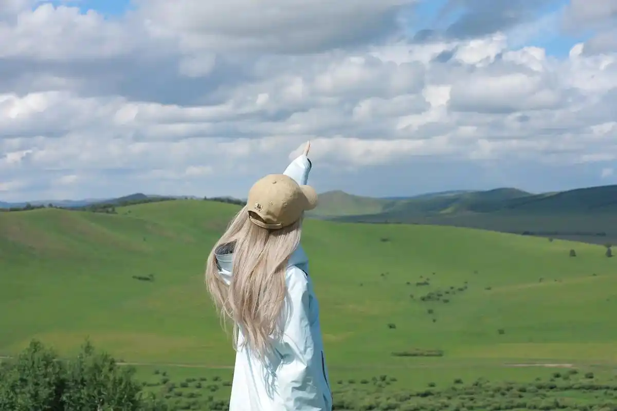 拥有一台属于自己的相机 幸福至极.#摄影 #女摄影师 #户外 - 抖音