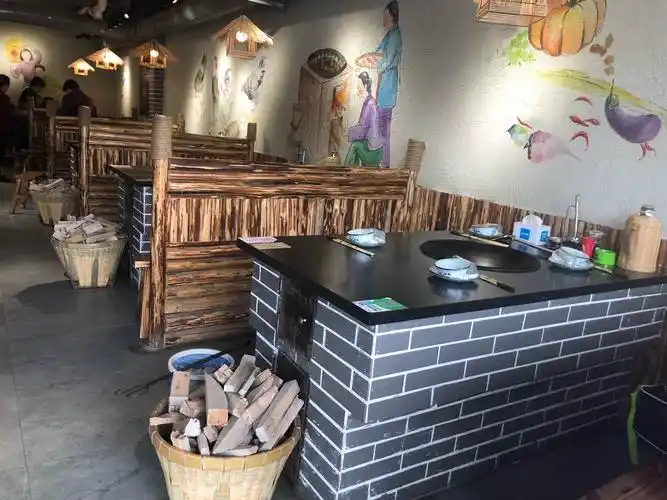 用柴火烧的土灶台