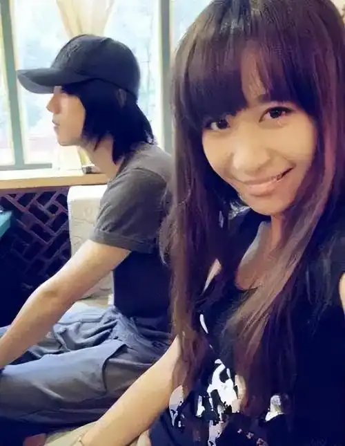 歌手魏千雅个人资料