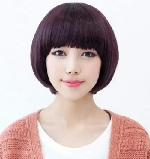 扮嫩蘑菇头女生发型俏皮又减龄