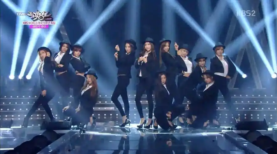 girls day ,aoa ,bestie 在音银上半年结算特辑节目中带来少女时代的