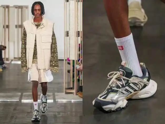 冠希抢先上脚!又一双「阿迪新鞋」在街头悄悄蹿红!海外已经火了!