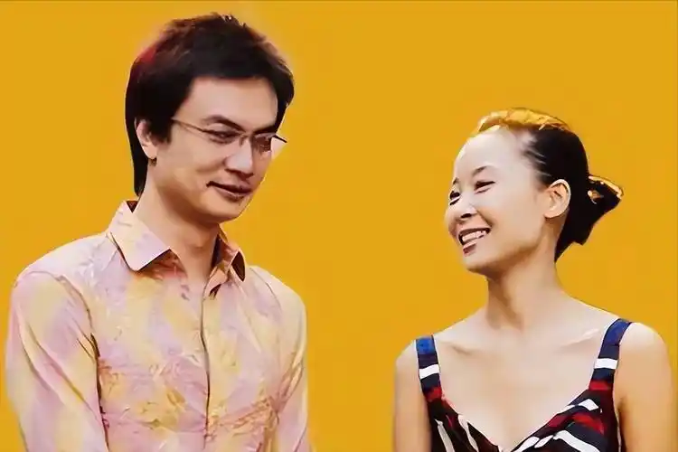 自由女神柯蓝:追求幸福的多元化人生_李泉_婚姻_感情