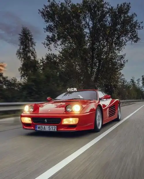 法拉利ferrari 512 testarossa