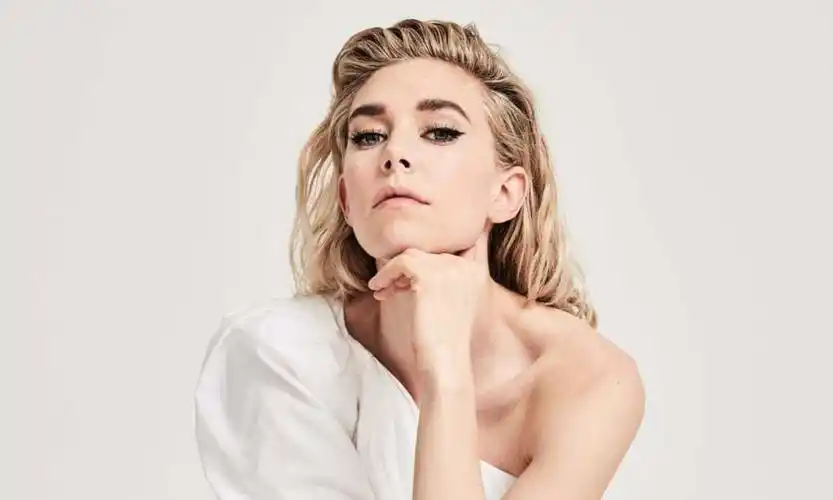 从三线演员到威尼斯影后,"白寡妇"凡妮莎·柯比的逆袭人生