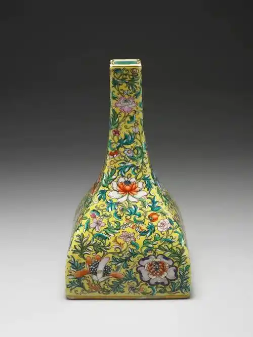 最新元素展讯台北故宫藏乾隆珐琅彩瓷高清图