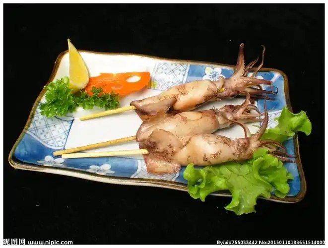 盐烤子乌鱼图片