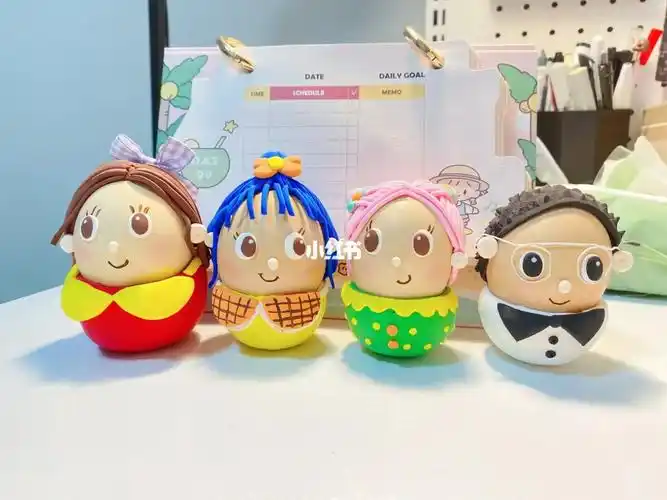 鸡蛋壳也能做小人超级棒的创意来自@爱画精灵#粘土手工  #超轻粘土