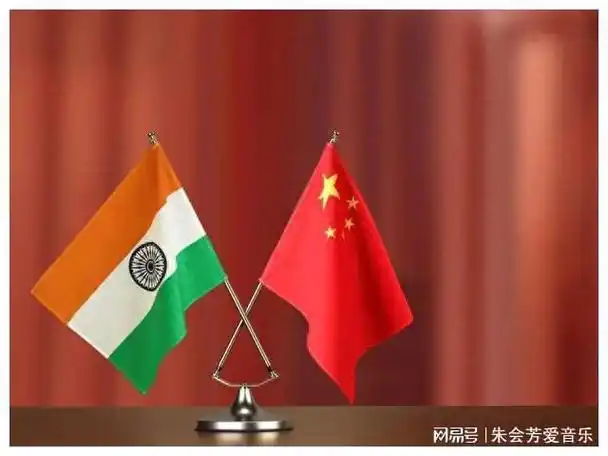 24日上午台湾换旗帜引两岸紧张就在刚刚国际传来最新消息