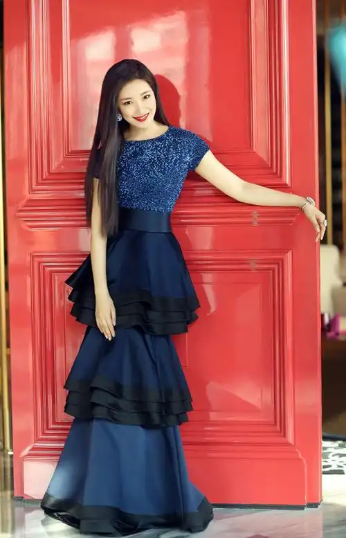 首页 图片大全 明星 菅纫姿图片 菅纫姿明艳动人写