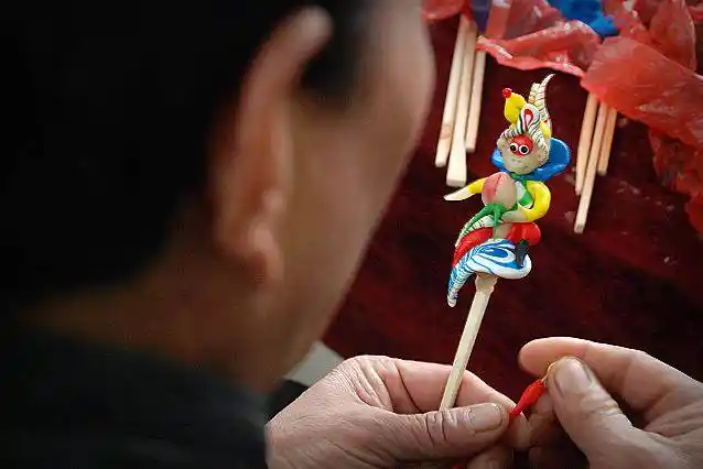 捏面人一年挣了40万菏泽这项老手艺到底有多牛