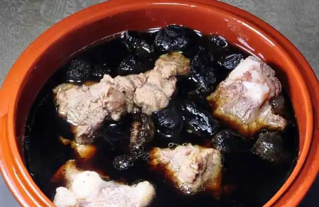 清热解毒,补血生津,滋肾养肝,会做生地龙骨汤,收获喜人好处