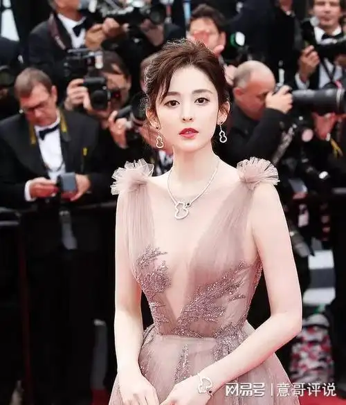 中国鼻子最美的九大女明星