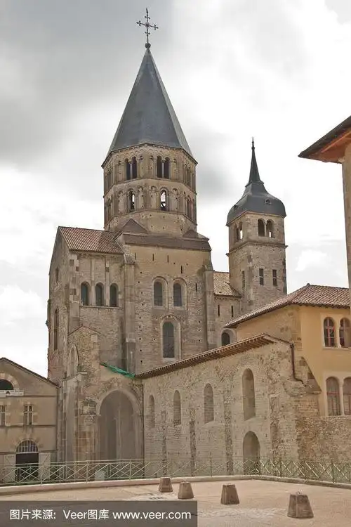 克吕尼修道院的遗迹